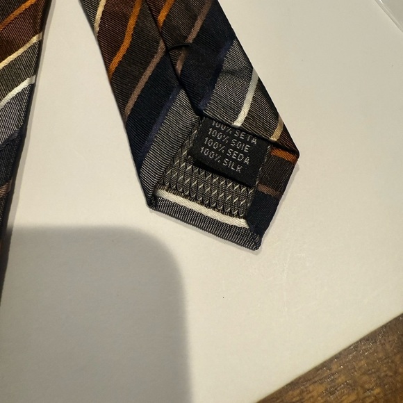 Valerio Garati Striped Men's Tie in Black, Brown, and Gray - Picture 4 of 5